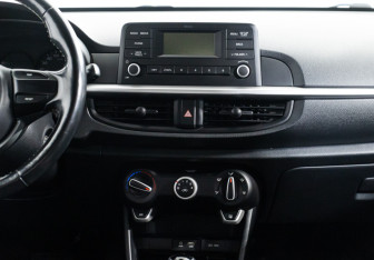 Подержанный автомобиль Kia Picanto 2018 года (14 фото)