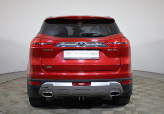 Подержанный автомобиль Geely Atlas 2019 года (6 фото)