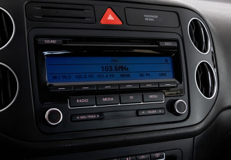 Подержанный автомобиль Volkswagen Golf Plus 2011 года (15 фото)