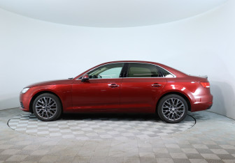 Подержанный автомобиль Audi A4 Sedan 2016 года (9 фото)