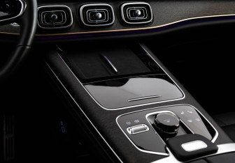 Подержанный автомобиль Jaecoo J8 2024 года (15 фото)