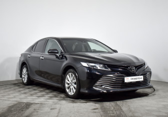 Подержанный автомобиль Toyota Camry Sedan 2021 года (3 фото)