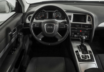 Подержанный автомобиль Audi A6 Sedan 2009 года (11 фото)