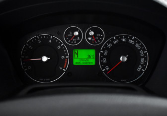 Подержанный автомобиль Ford Fusion 2008 года (17 фото)