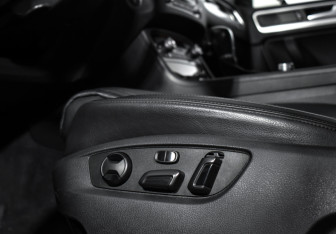 Подержанный автомобиль Volkswagen Touareg 2015 года (16 фото)