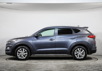 Подержанный автомобиль Hyundai Tucson 2019 года (8 фото)