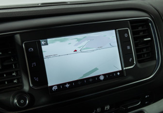 Подержанный автомобиль Citroen SpaceTourer 2017 года (16 фото)