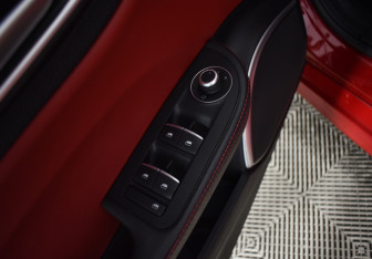 Подержанный автомобиль Alfa Romeo Giulia 2020 года (20 фото)