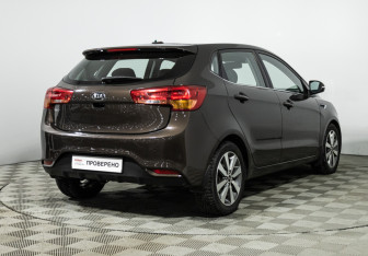Подержанный автомобиль Kia Rio Hatchback 2017 года (5 фото)