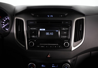 Подержанный автомобиль Hyundai Creta 2017 года (14 фото)