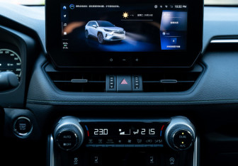 Новый Toyota RAV4 2025 (22 фото)