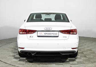 Подержанный автомобиль Audi A3 Sedan 2018 года (6 фото)