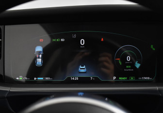 Подержанный автомобиль Voyah Free 2023 года (25 фото)