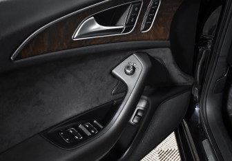 Подержанный автомобиль Audi A6 Sedan 2014 года (10 фото)