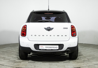 Подержанный автомобиль MINI Countryman 2014 года (6 фото)