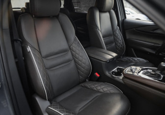 Подержанный автомобиль Mazda CX-9 2022 года (28 фото)