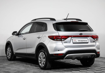 Подержанный автомобиль Kia Rio Hatchback 2019 года (7 фото)