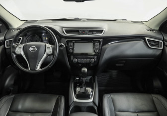 Подержанный автомобиль Nissan Qashqai 2014 года (10 фото)