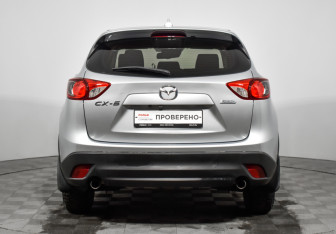 Подержанный автомобиль Mazda CX-5 2017 года (6 фото)