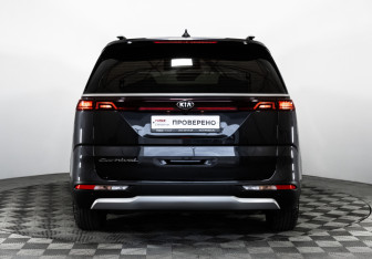 Подержанный автомобиль Kia Carnival 2020 года (7 фото)