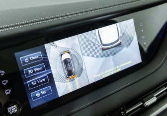 Подержанный автомобиль Changan CS95 2022 года (16 фото)