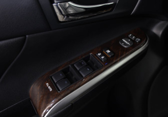 Подержанный автомобиль Toyota Camry Sedan 2015 года (18 фото)