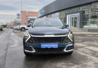 Подержанный автомобиль Kia Sportage 2022 года (2 фото)