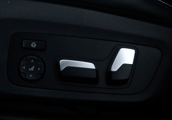 Подержанный автомобиль BMW X4 2020 года (23 фото)