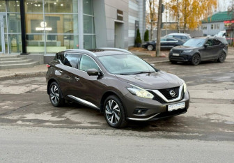 Подержанный автомобиль Nissan Murano Suv 2020 года (3 фото)