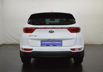 Подержанный автомобиль Kia Sportage 2016 года (6 фото)