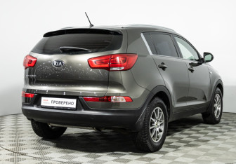 Подержанный автомобиль Kia Sportage 2015 года (5 фото)