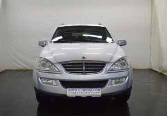 Подержанный автомобиль SsangYong Kyron 2012 года (2 фото)