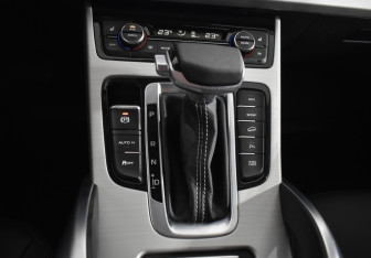 Подержанный автомобиль Geely Atlas 2020 года (17 фото)