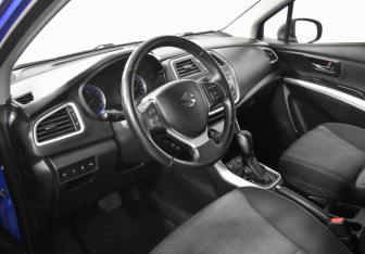 Подержанный автомобиль Suzuki SX4 Hatchback 2014 года (9 фото)