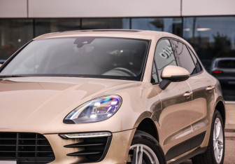 Подержанный автомобиль Porsche Macan 2018 года (2 фото)