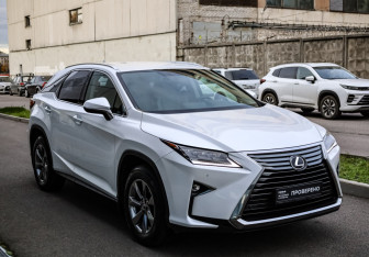 Подержанный автомобиль Lexus RX 2018 года (4 фото)