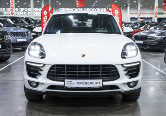 Подержанный автомобиль Porsche Macan 2018 года (2 фото)