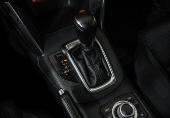 Подержанный автомобиль Mazda CX-5 2014 года (15 фото)