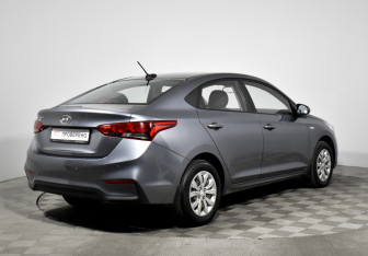 Подержанный автомобиль Hyundai Solaris Sedan 2017 года (5 фото)