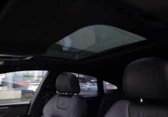 Подержанный автомобиль Audi A7 2018 года (23 фото)