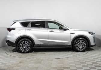 Подержанный автомобиль Jetour X70 Plus 2024 года (4 фото)