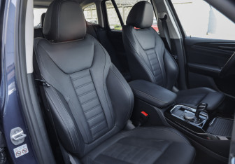 Подержанный автомобиль BMW X3 2021 года (33 фото)