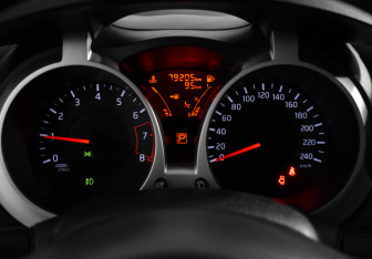 Подержанный автомобиль Nissan Juke 2013 года (13 фото)