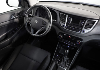 Подержанный автомобиль Hyundai Tucson 2016 года (8 фото)