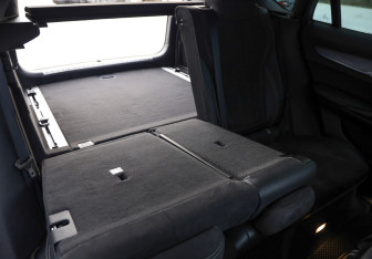 Подержанный автомобиль BMW X6 2017 года (30 фото)