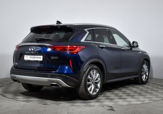 Подержанный автомобиль Infiniti QX50 2019 года (5 фото)
