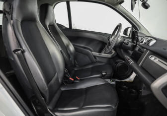 Подержанный автомобиль Smart Fortwo Hatchback 2013 года (18 фото)