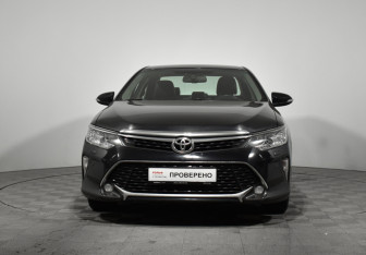 Подержанный автомобиль Toyota Camry Sedan 2017 года (2 фото)