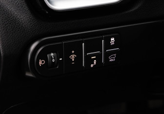 Подержанный автомобиль Kia Ceed Wagon 2019 года (18 фото)