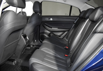 Подержанный автомобиль Omoda S5 2023 года (13 фото)